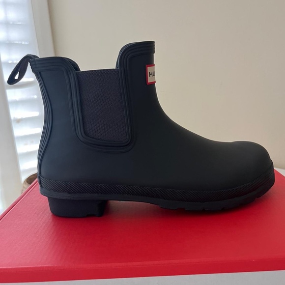 Hunter Women's Original Chelsea Boots, Navy, Size 8 - Picture 2 of 4